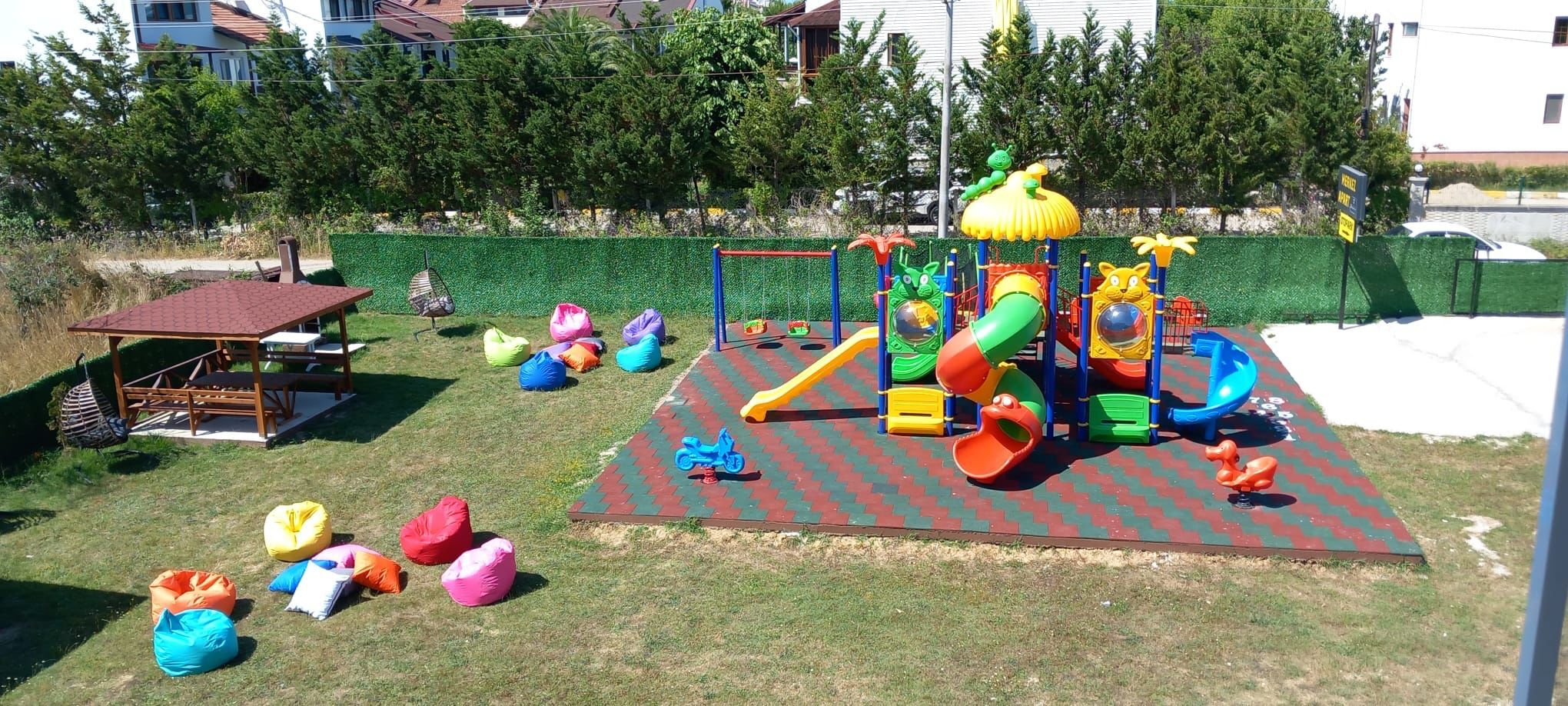 Bahçe Çocuk Parkı